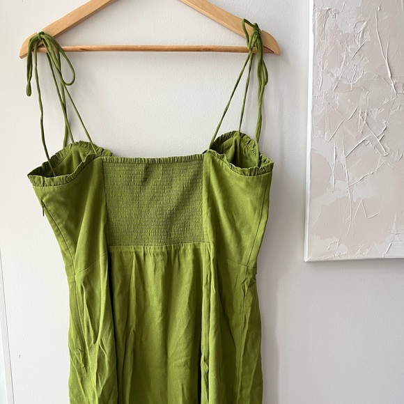 NWT Aritzia mini dress - Picture 3 of 3